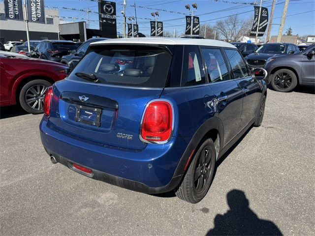 2017 MINI Cooper Hardtop Base