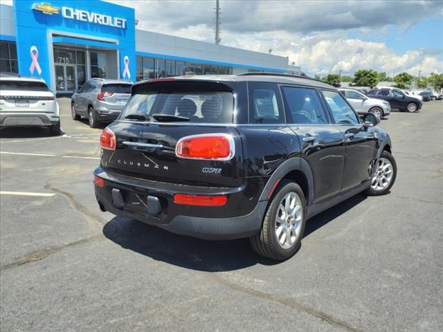 2017 MINI Cooper Clubman Base