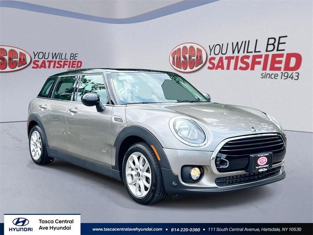 2017 MINI Cooper Clubman Base