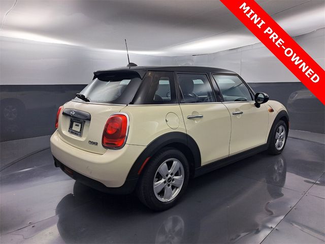 2017 MINI Cooper Hardtop Base