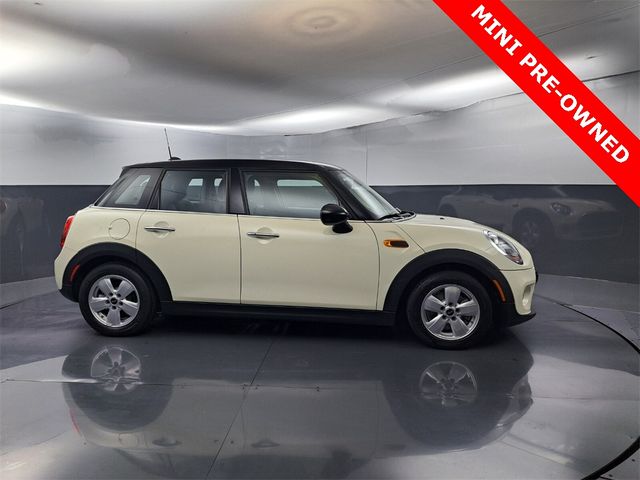 2017 MINI Cooper Hardtop Base