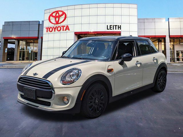 2017 MINI Cooper Hardtop Base