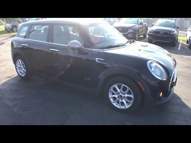 2017 MINI Cooper Clubman Base