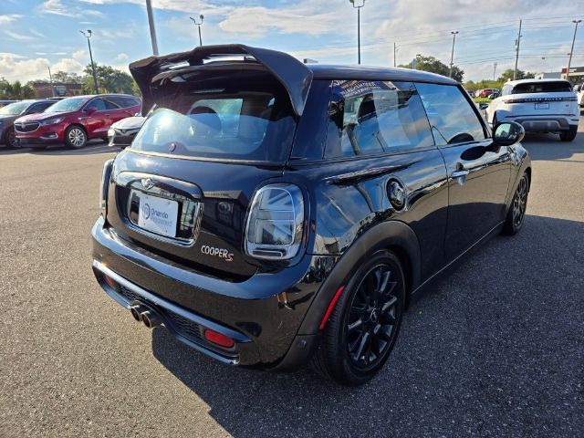 2017 MINI Cooper Hardtop S