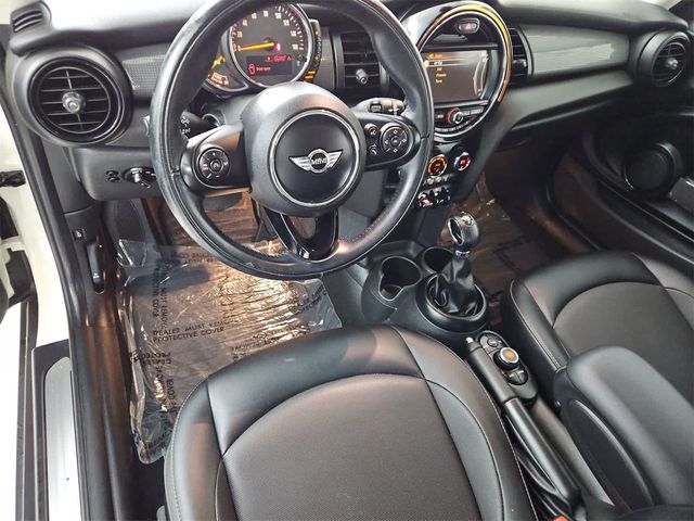 2017 MINI Cooper Hardtop Base