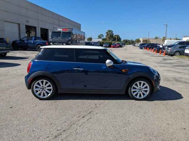 2017 MINI Cooper Hardtop Base