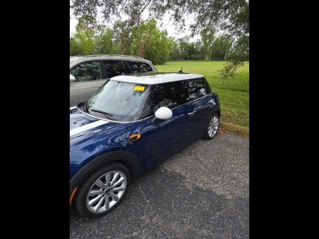 2017 MINI Cooper Hardtop Base