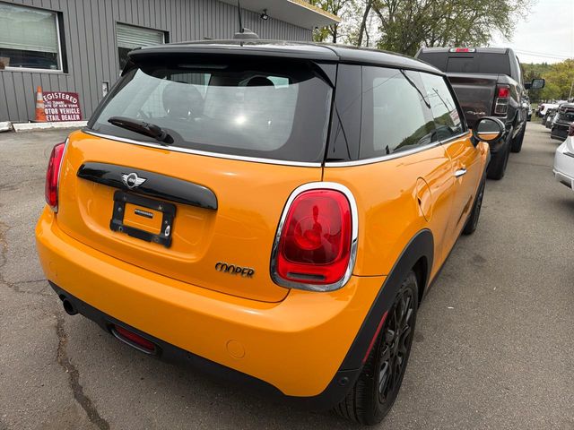 2017 MINI Cooper Hardtop Base
