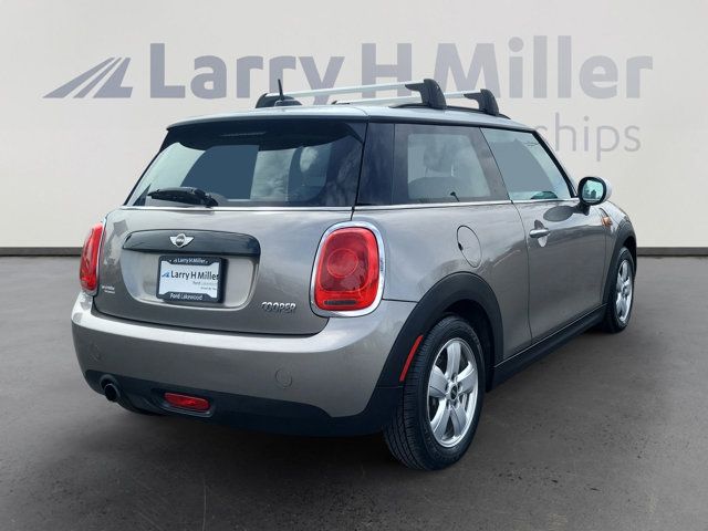 2017 MINI Cooper Hardtop Base