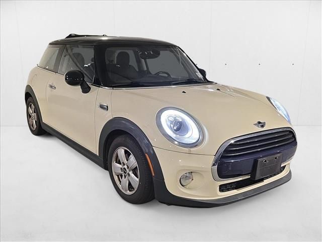 2017 MINI Cooper Hardtop Base