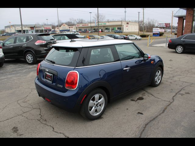 2017 MINI Cooper Hardtop Base