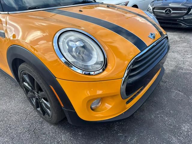 2017 MINI Cooper Hardtop Base