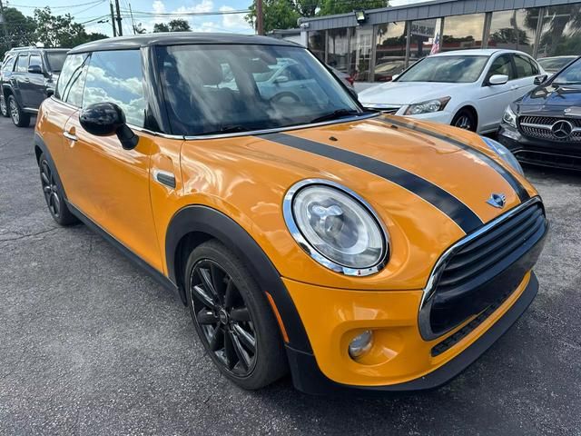 2017 MINI Cooper Hardtop Base