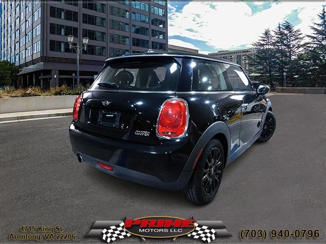 2017 MINI Cooper Hardtop Base