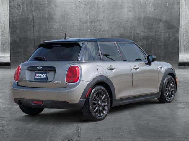 2017 MINI Cooper Hardtop Base