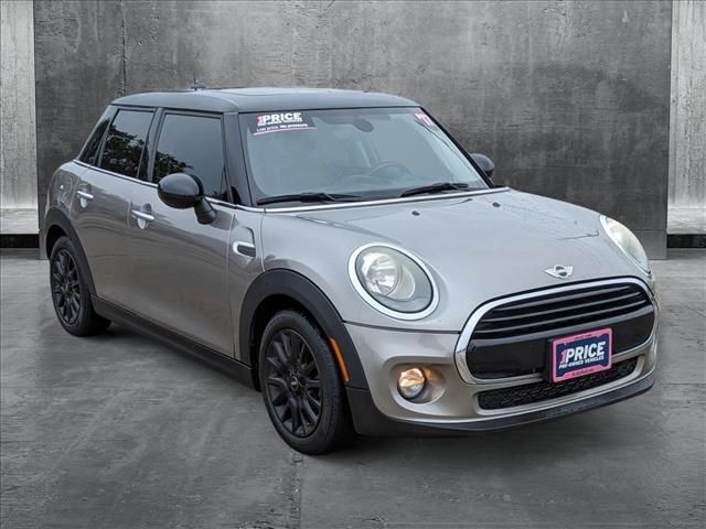 2017 MINI Cooper Hardtop Base