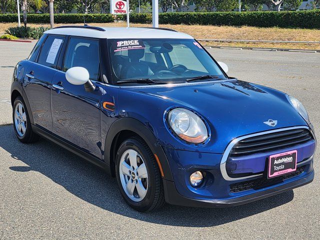 2017 MINI Cooper Hardtop Base