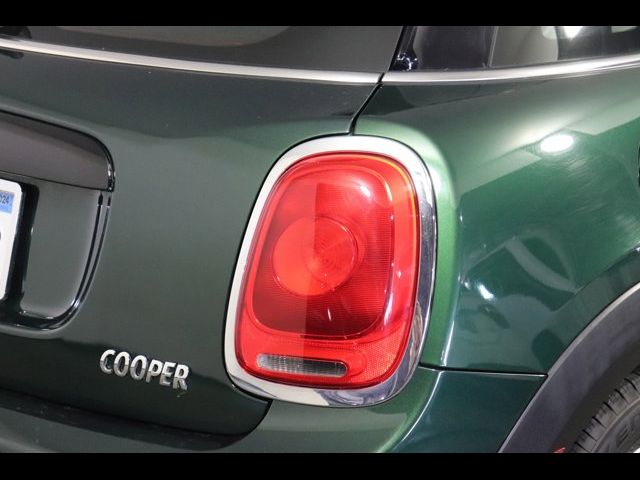 2017 MINI Cooper Hardtop Base