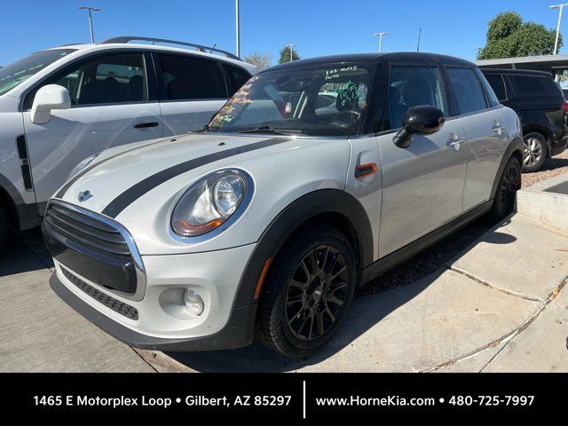 2017 MINI Cooper Hardtop Base