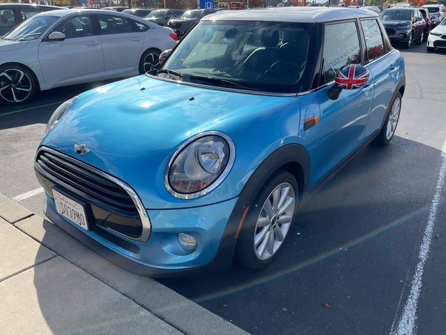 2017 MINI Cooper Hardtop Base