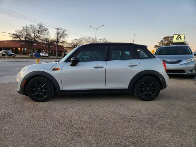 2017 MINI Cooper Hardtop Base