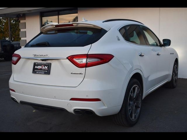 2017 Maserati Levante Base