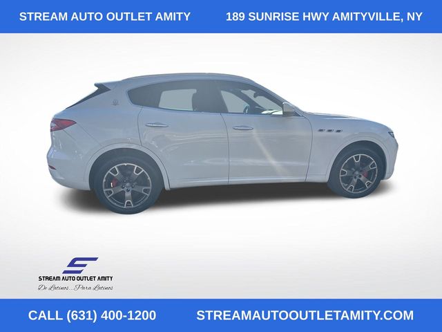 2017 Maserati Levante Base