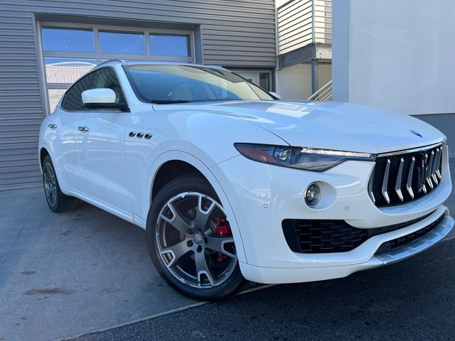 2017 Maserati Levante Base