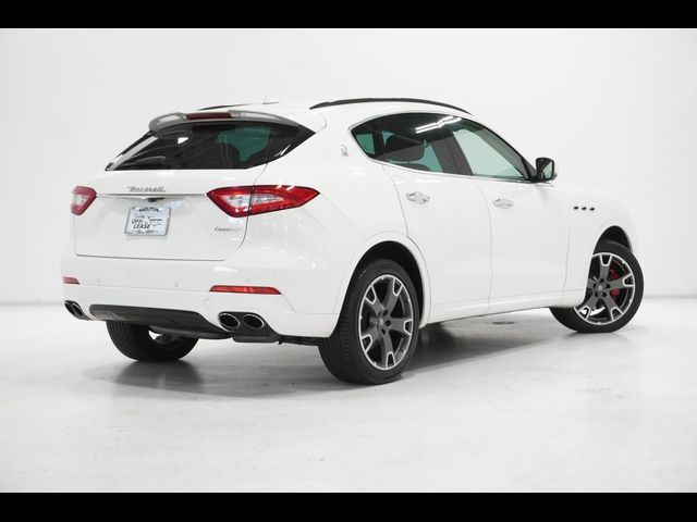 2017 Maserati Levante Base