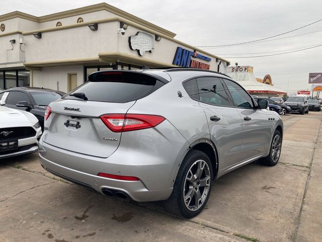 2017 Maserati Levante Base