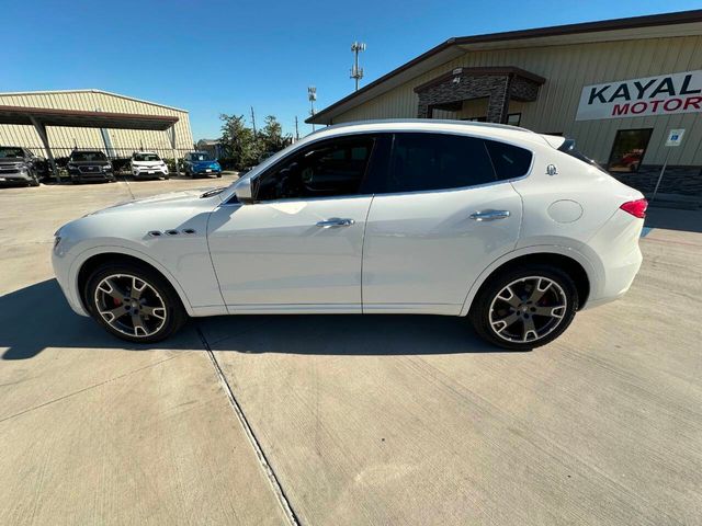 2017 Maserati Levante Base