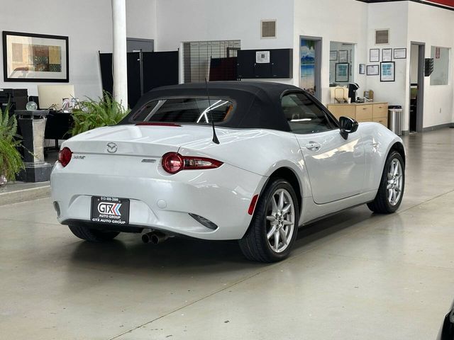 2017 Mazda MX-5 Miata Sport