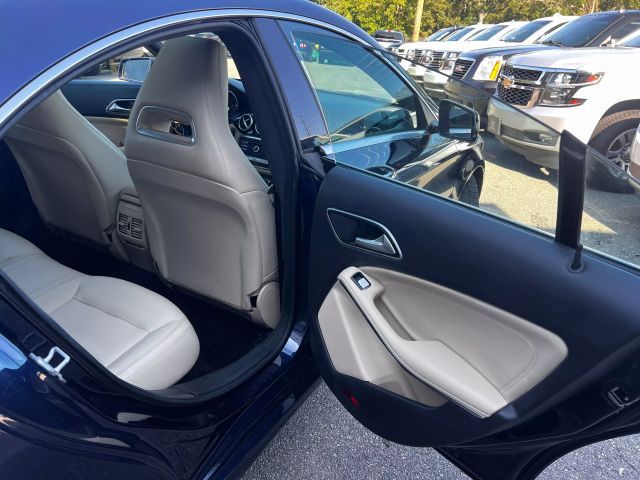 2017 Mercedes-Benz CLA 250