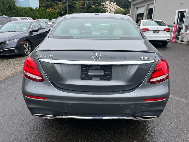 2017 Mercedes-Benz E-Class 300 Sport