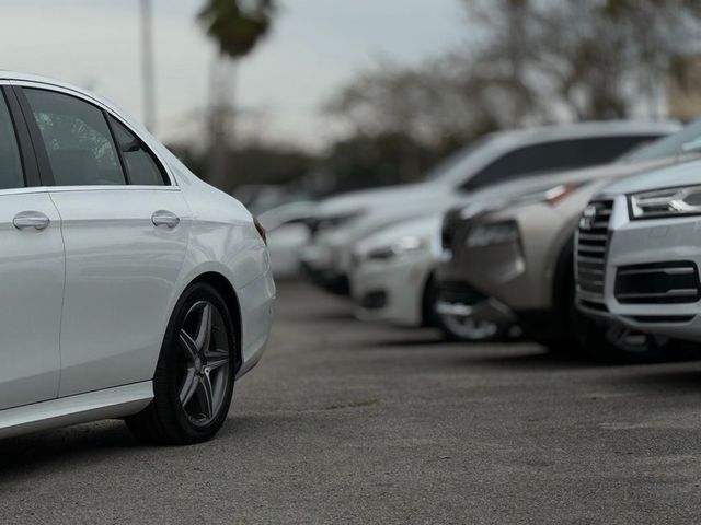 2017 Mercedes-Benz E-Class 300 Sport