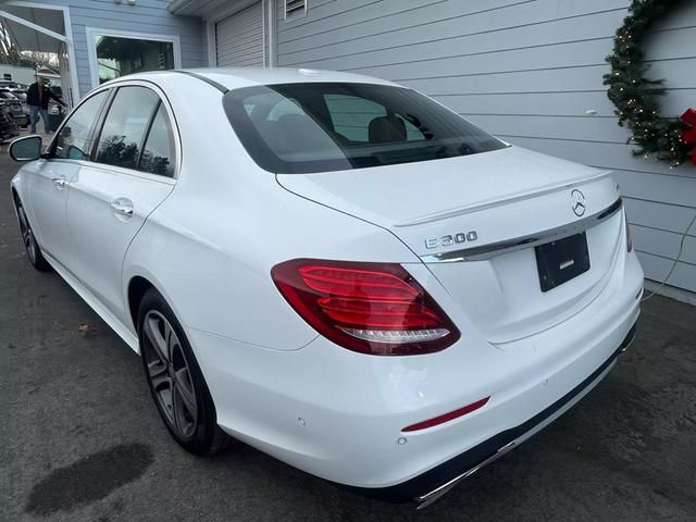 2017 Mercedes-Benz E-Class 300 Sport