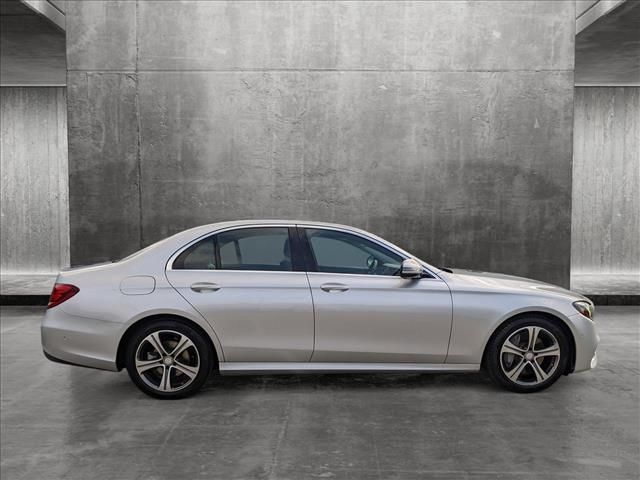 2017 Mercedes-Benz E-Class 300 Luxury