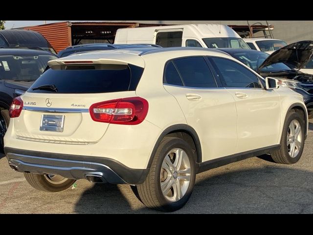 2017 Mercedes-Benz GLA 250