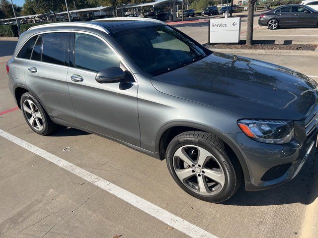 2017 Mercedes-Benz GLC 300