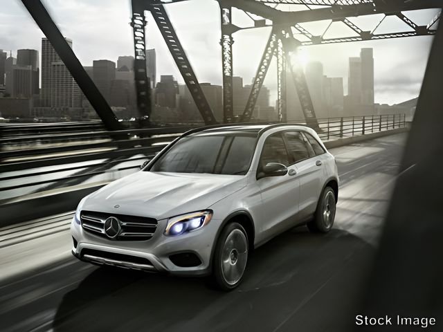 2017 Mercedes-Benz GLC 300