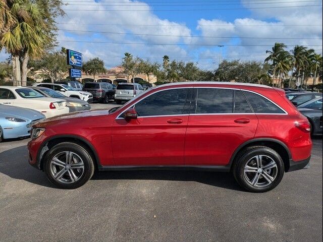 2017 Mercedes-Benz GLC 300