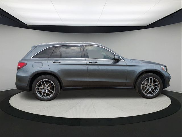 2017 Mercedes-Benz GLC 300