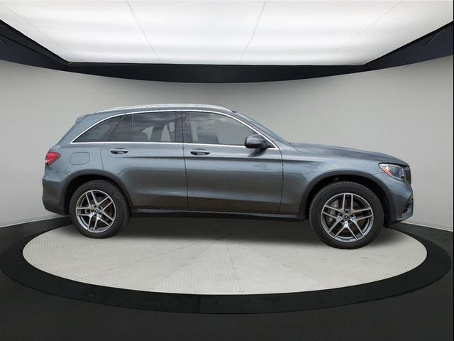 2017 Mercedes-Benz GLC 300