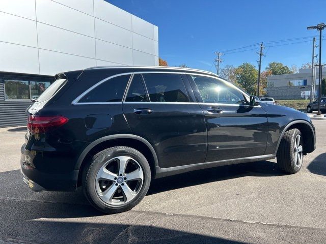 2017 Mercedes-Benz GLC 300