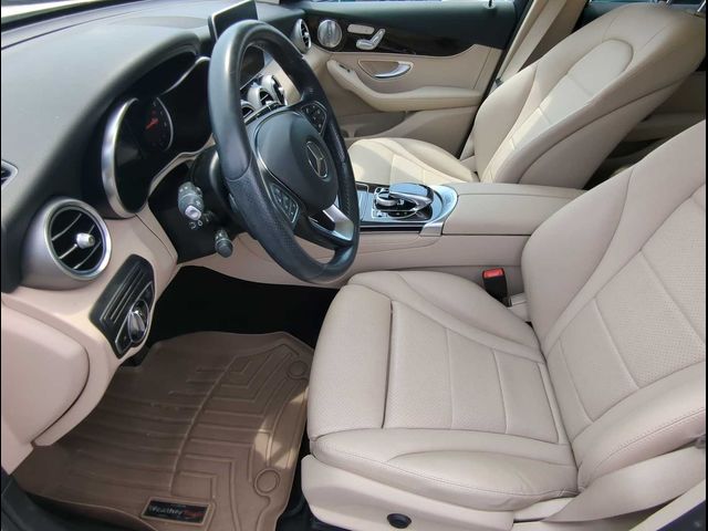 2017 Mercedes-Benz GLC 300