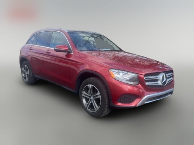 2017 Mercedes-Benz GLC 300