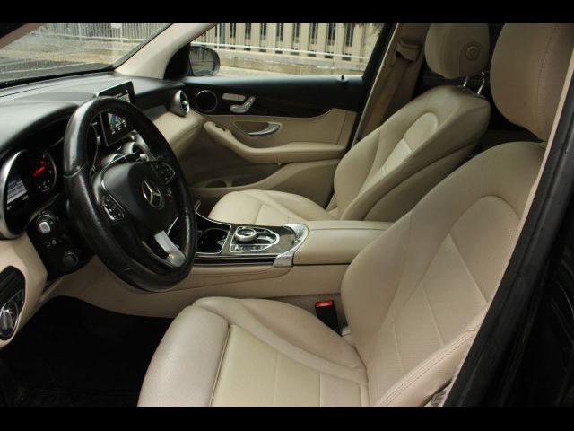 2017 Mercedes-Benz GLC 300