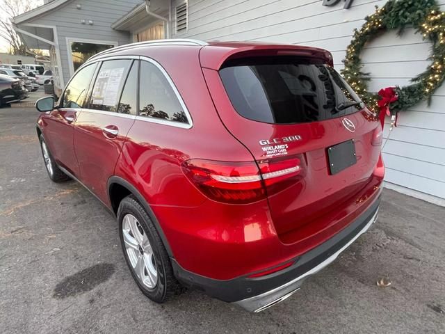 2017 Mercedes-Benz GLC 300