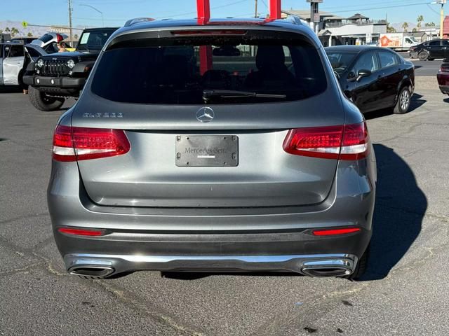 2017 Mercedes-Benz GLC 300