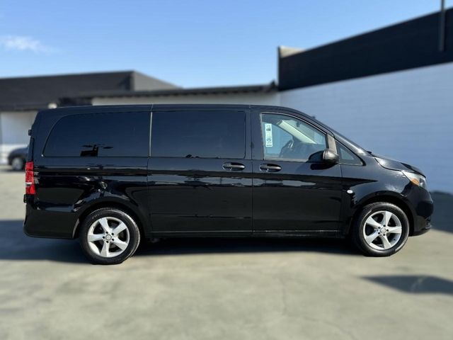 2017 Mercedes-Benz Metris Base